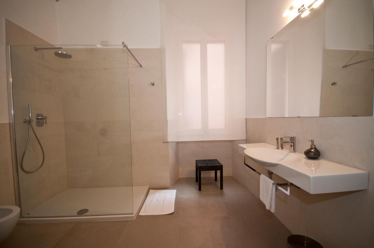 B&B La Finestra Sul Colosseo Rzym Zewnętrze zdjęcie