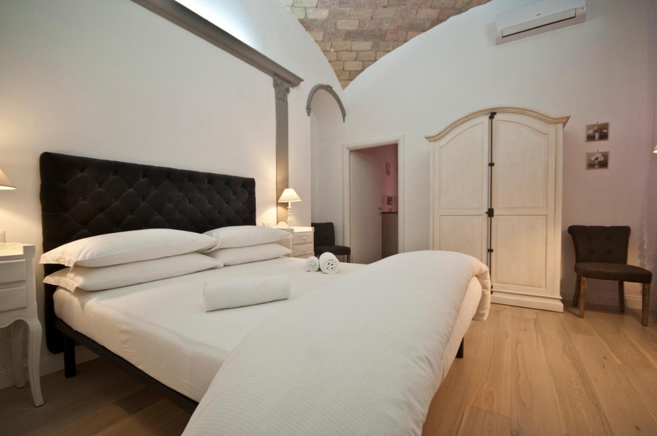 B&B La Finestra Sul Colosseo Rzym Zewnętrze zdjęcie